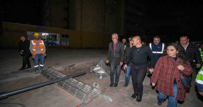 Başkan Soyer Kemeraltı'nda çalışmaları inceledi