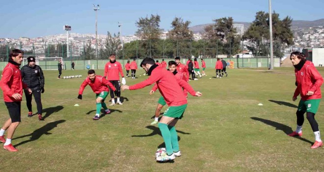 Karşıyaka, Esenler Erokspor'u konuk ediyor