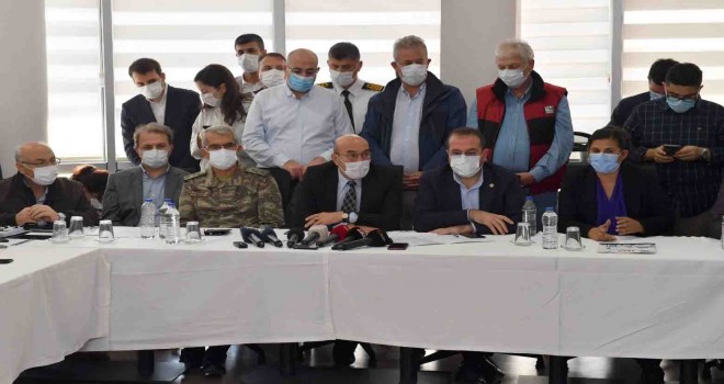 AFAD İzmir Koordinasyon Merkezi'nde değerlendirme toplantısı yapıldı