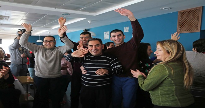 Karşıyaka’dan otizmli çocuklara destek mesajı