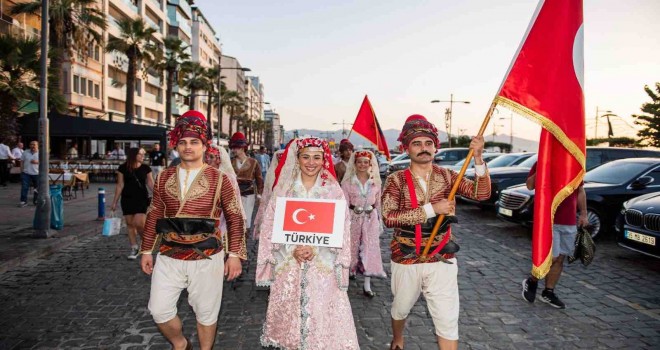 Balkanlılar Halk Dansları ve Kültür Festivali başladı