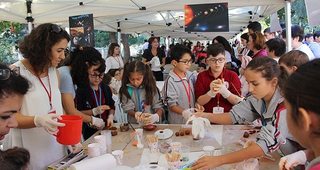 ''Ailemle Bilime Yolculuk Projesi''ne tam not...