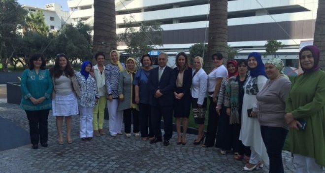 AK Parti İzmir İl Kadın Kolları seçim startını verdi