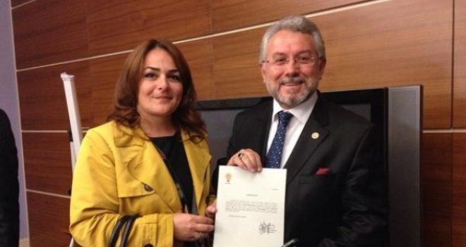 Ak Parti İzmir'de 5 yeni başkan