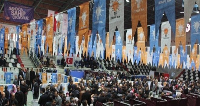 Ak Parti'de temayül yoklaması yapılıyor...