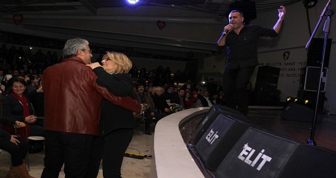 Akpınar çifti çok mutlu...