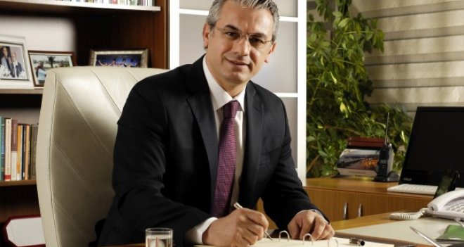 Akpınar: Gazetecilerin çocuklarına bırakacağı miras onurdur