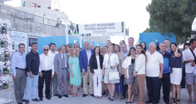 Alaçatı’da moda ve sanat rüzgarı esecek