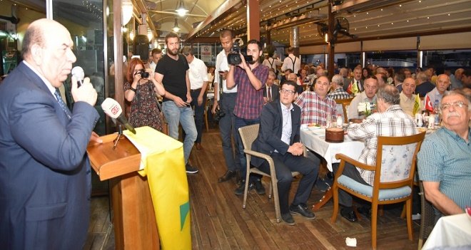 Ali Pehlivanoğlu Akhisarlıları Karşıyaka'daki iftar sofrasında buluşturdu…