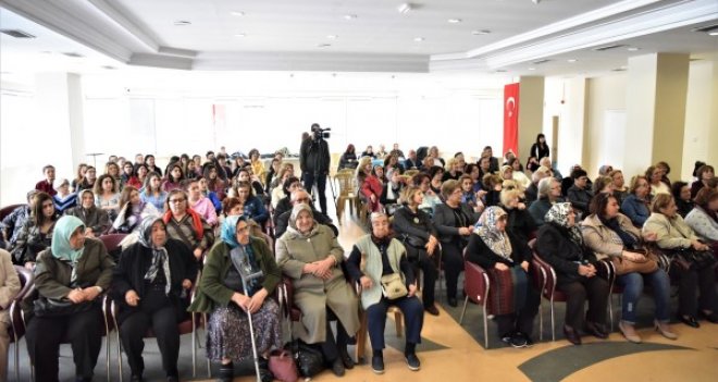 Alzheimer paneli ile vatandaşlar bilinçlendirildi