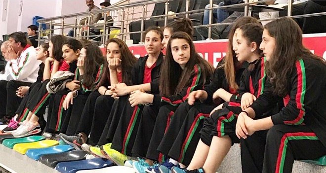 Ankara Karşıyaka, ablalarını destekledi…