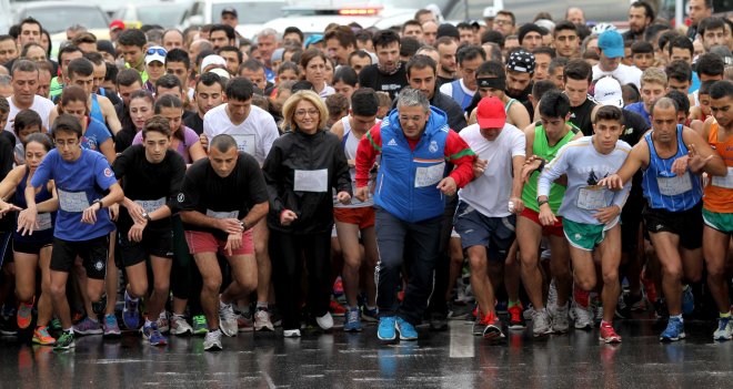 Anneler Günü’nde Zübeyde Hanım’a koşuyoruz