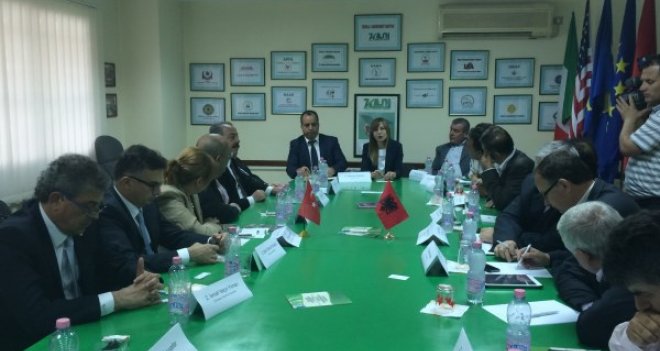 ARNAVUTLUK İLE ELEKTRONİK TARIM TİCARETİ PLATFORMU KURULUYOR