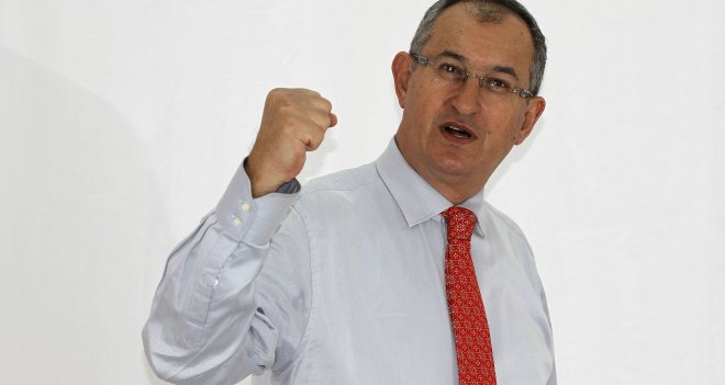 Atilla Sertel’e Rock seçim şarkısı