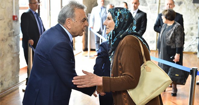 Aziz Kocaoğlu taziyeleri kabul etti