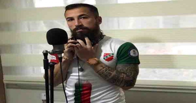 Karşıyaka'nın rapçi futbolcusu...