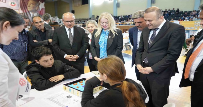 7. Türkiye Akıl ve Zekâ Oyunları İzmir İl Finali Karşıyaka'da yapıldı