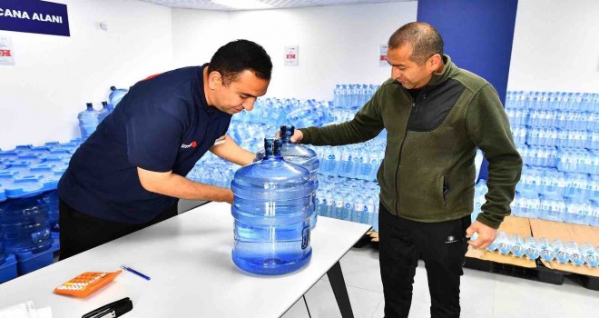 İzmirli 40 liraya sağlıklı damacana suya ulaşıyor