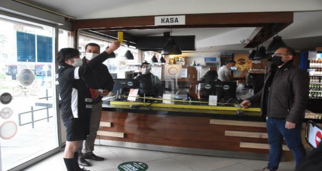 Korona Hakemi sahada