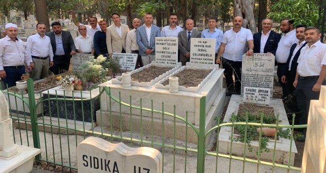 Karşıyaka Müftüsü Millî Mücadele'ye katılan Müftü Rahmetullah Efendi’nin kabrini ziyaret etti