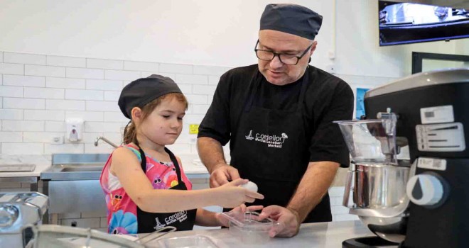 Karşıyaka’da Babalar Günü için anlamlı etkinlikler