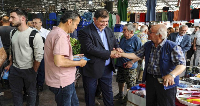 Başkan Tugay ikinci tur için sahaya indi