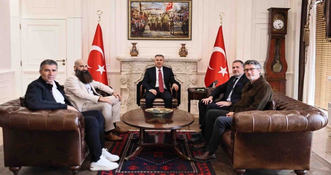 Karşıyaka'dan Vali Elban'a ziyaret