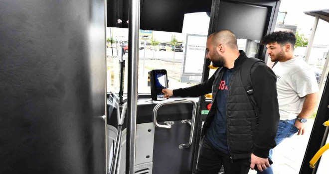 Gençler ''Genç İzmirim Kart''tan memnun