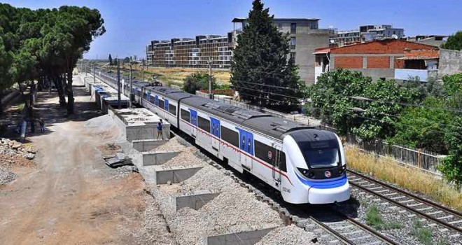 İZBAN'da 90 dakika ücretsiz aktarma tarih oluyor...