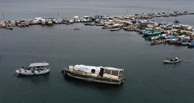 Bostanlı’da kaçak iskele ve yapılar için yıkım tarihi belli oldu