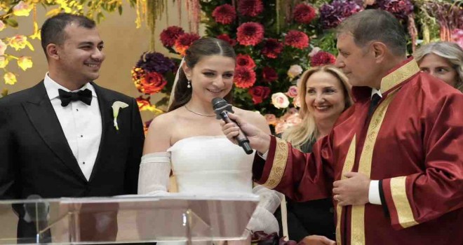 Cemil Tugay kızının nikahını kıydı