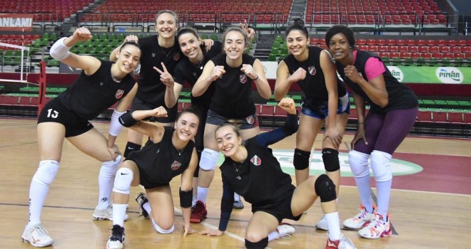 Karşıyaka-Göztepe derbisi günü...