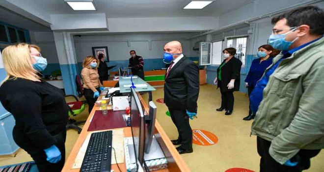 Tunç Soyer’den çalışanlara moral ziyareti