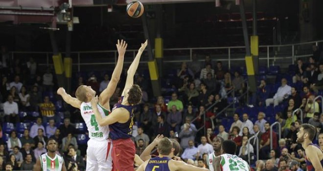 Pınar Karşıyaka, Barcelona'da farklı kaybetti