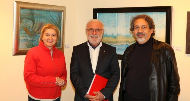 Barutçugil’in ebru eserleri Selçuk Yaşar Sanat Galerisi’nde