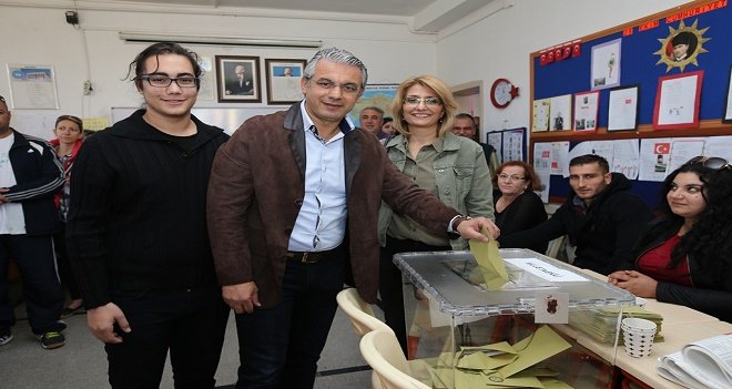 Başkan Akpınar oyunu Şemikler’de kullandı