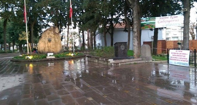 Başkan Akpınar: Zübeyde Hanım Parkı'ndaki tuvaleti yıkacağız...