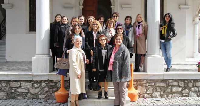 Başkan eşleri Konak'ta buluştu