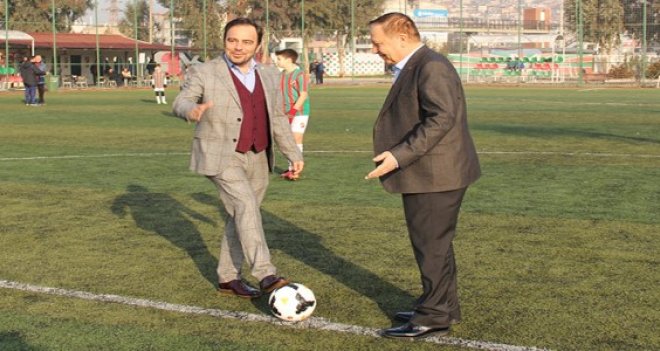 Başlama vuruşunu Başkan Altuğ ile Zeren yaptı