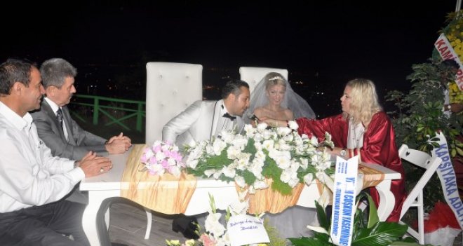 Başsavcı Arapoğlu, özel kalemine şahitlik yaptı