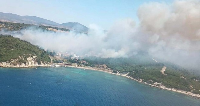 Aliağa ve Menderes'te çıkan yangınlar kontrol altına alındı