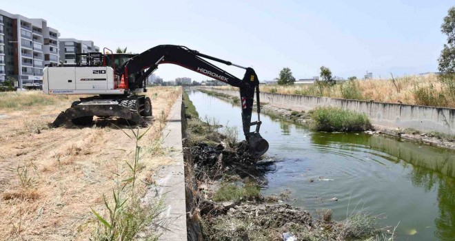 Çiğli Belediyesi’nden dip bucak temizlik harekatı