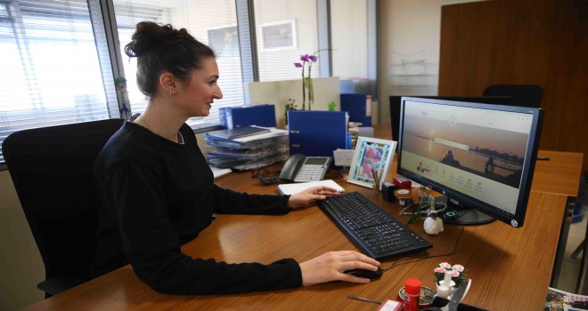 Karşıyaka’da STK’lara e-toplantı desteği