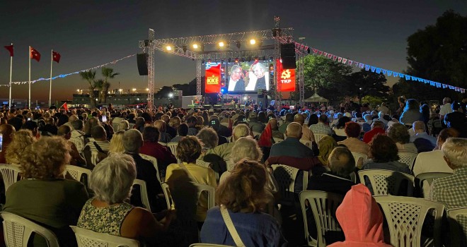 Yunan besteci Theodorakis Karşıyaka'da anıldı