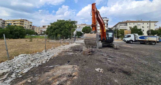 Karşıyaka'da Alzheimer Merkezi inşaatı başladı