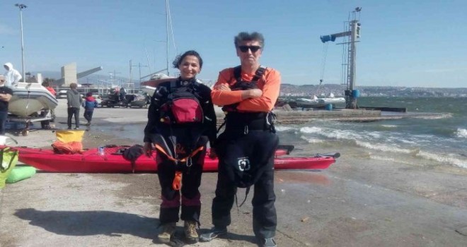 Karşıyaka'dan kanoyla yola çıktılar