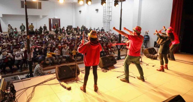 Karşıyakalı minikler Şubadap Çocuk ile buluştu