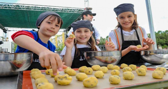 Karşıyaka Ayaküstü Lezzet Günleri 2 başladı