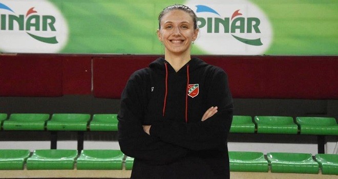 Karşıyaka filesine takviye