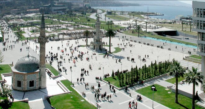 Bilal Doğan: ''Konak Meydanı'nın ismi değişsin''